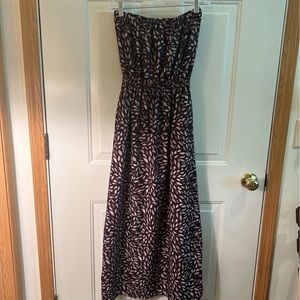 Vidarton strapless polyester/spandex with pockets maxi dress small